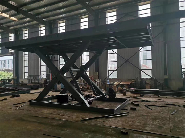 液压升降平台的工作原理特点